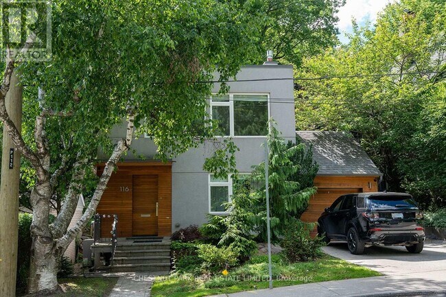 Photo - 116 Boulton Dr