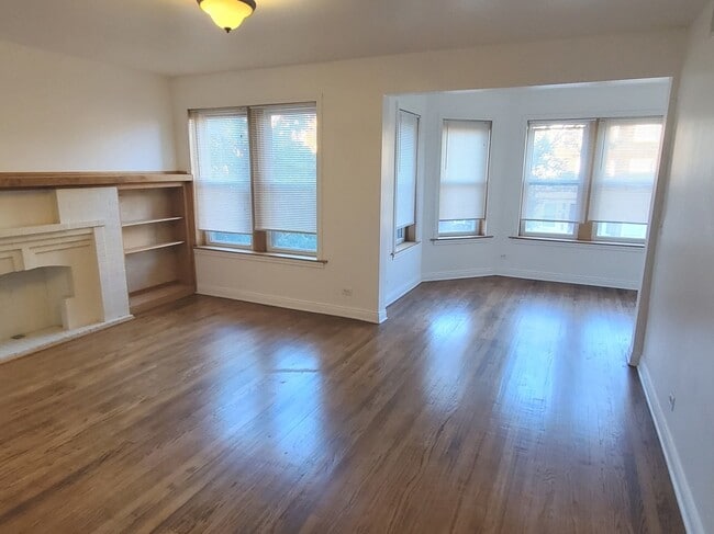 Photo - 7306 S Oglesby Ave Unit 2