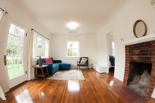 Photo - 2018 Monterey St Unidad Main House