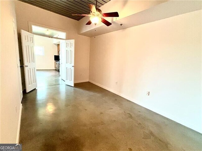Photo - 620 Glen Iris Dr NE Unit 416