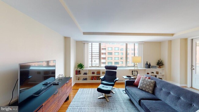 Photo - 1111 Arlington Blvd Unit 731