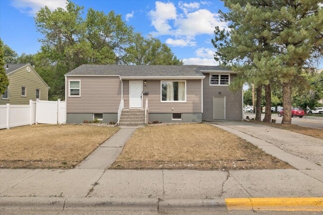 Photo - 1701 Avenue C