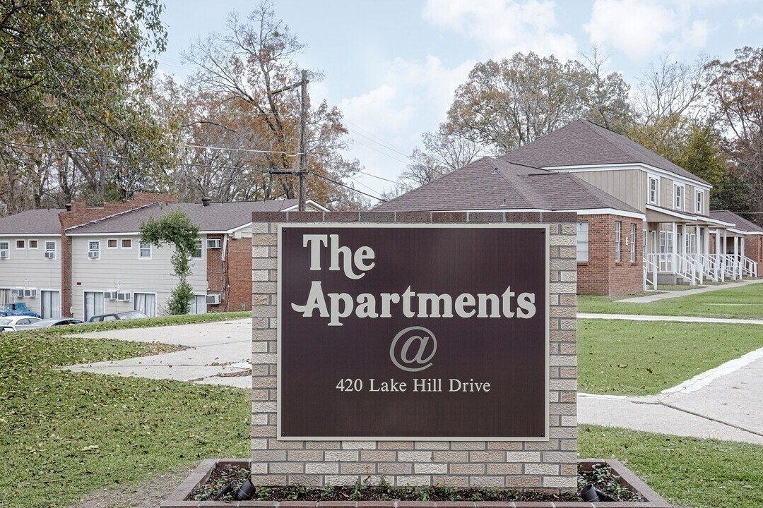 The Apartments at Lake Hill - The Apartments at Lake Hill