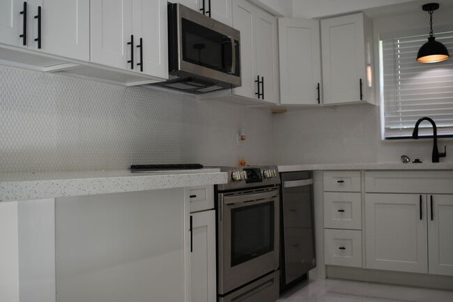 Photo - Beautiful home in quiet neighborhood