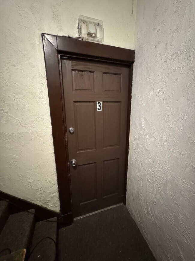 Photo - Cozy Studio Apartment In Fantastic Location! Unit 3