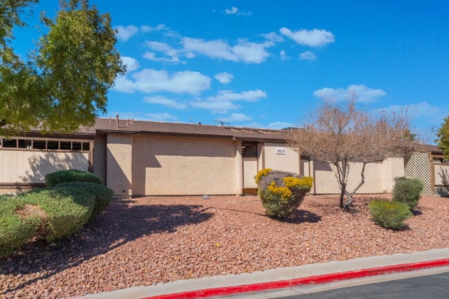 Building Photo - Single Story Condo One Bedroom and One Bathroom with a Washer and Dryer Unit G