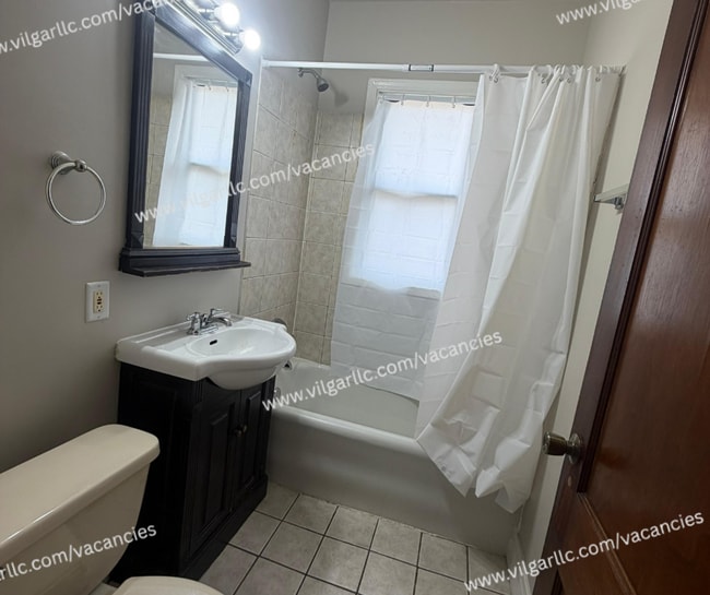 Photo - 461 Hayes St Unit 2 (2 E)