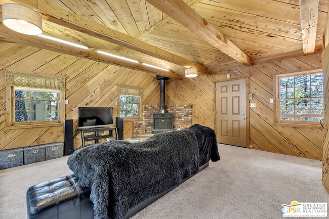 Photo - 25465 Seneca Dr