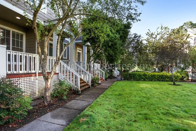 Photo - 16028 SW Gage Ln