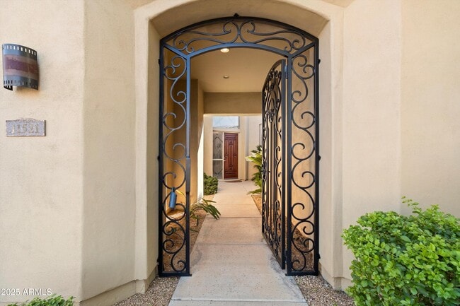 Photo - 11521 E Beck Ln