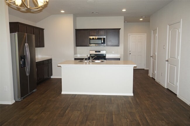 Photo - 5430 Tindarey Bluff Trail