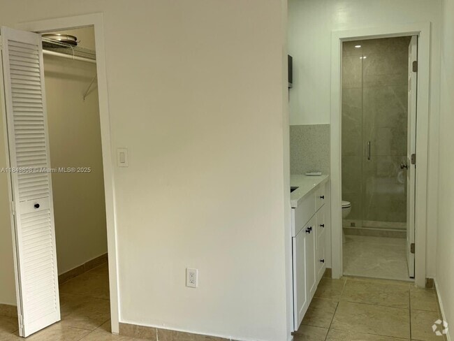 Building Photo - 14692 SW 170th St Rental
