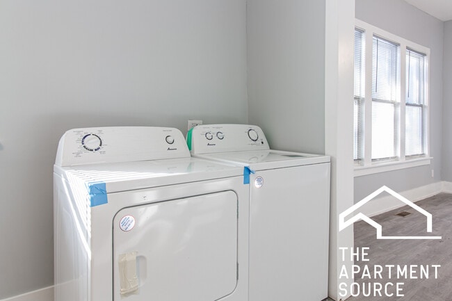 Photo - 2659 W Homer St Unit 1