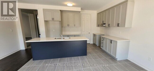 Photo - 46 Sandhill Cres