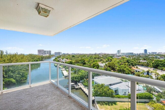 Photo - 3000 Holiday Dr Unit 1104