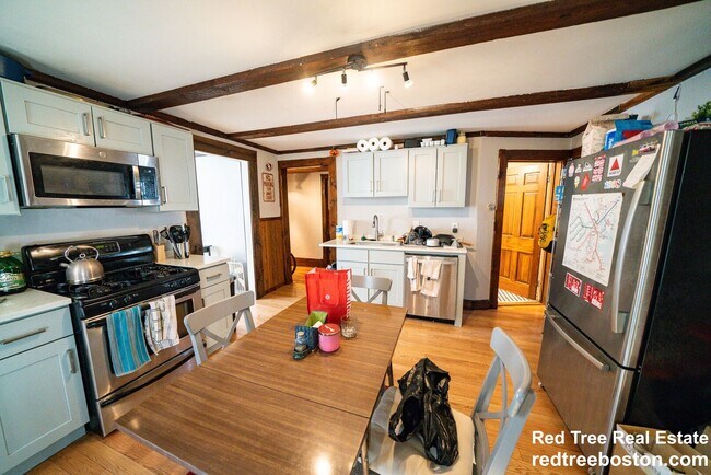 Photo - 154 Calumet St Unit 1