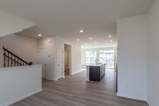 Photo - 605 Brook Ct