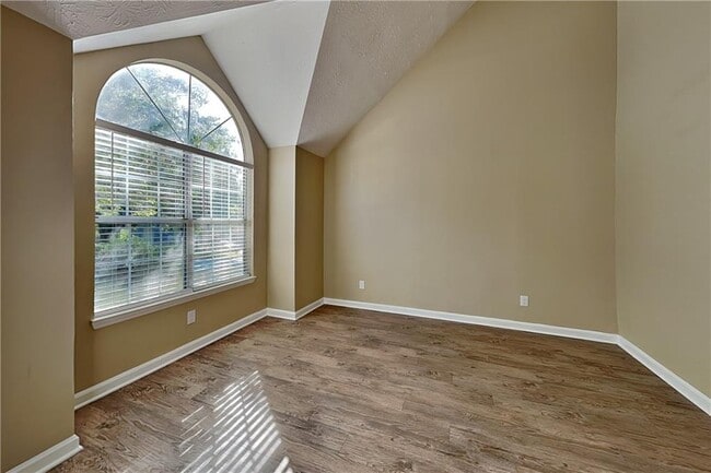 Photo - 4220 E Meadow Dr