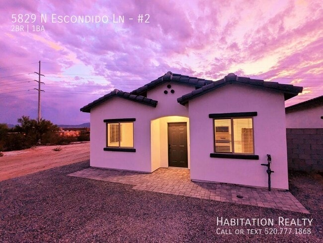 Building Photo - 5829 N Escondido Ln Rental