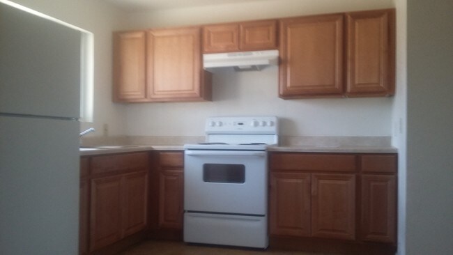 Photo - Desert Palms Apartments