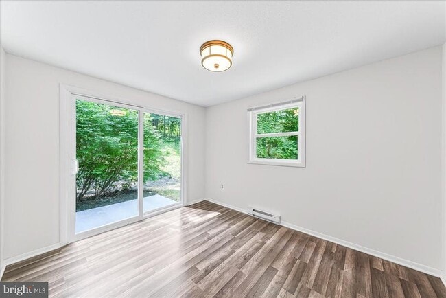 Photo - 436 Spackman Ln