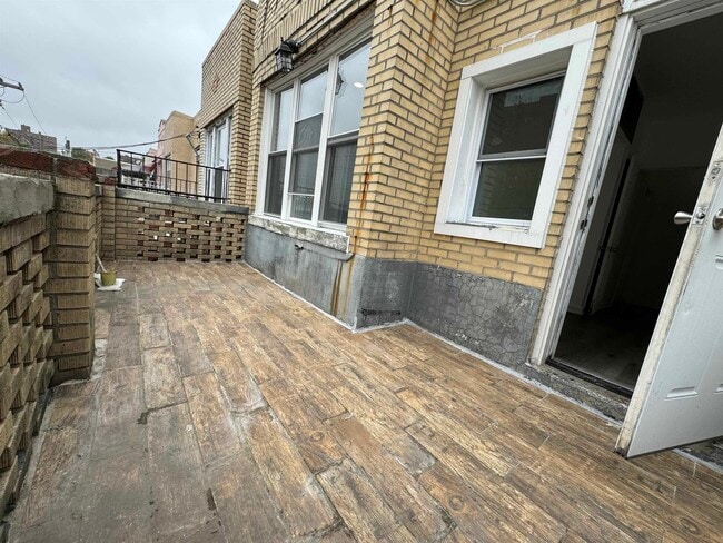 Photo - 426A 63rd St