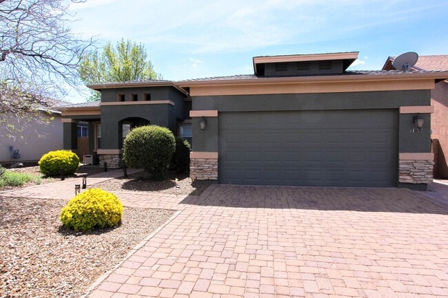 Building Photo - 4 Bedroom Home in Quailwood