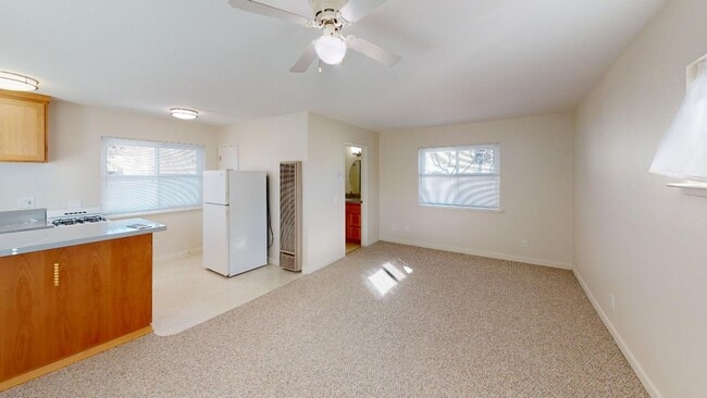 Photo - 627 Branch St Unit B