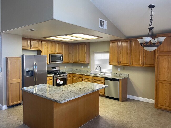Photo - 1 story home, 4brs, 2bath, 2cg