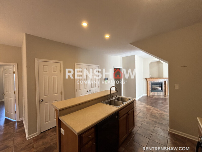 Photo - 152 Brighton Village Loop