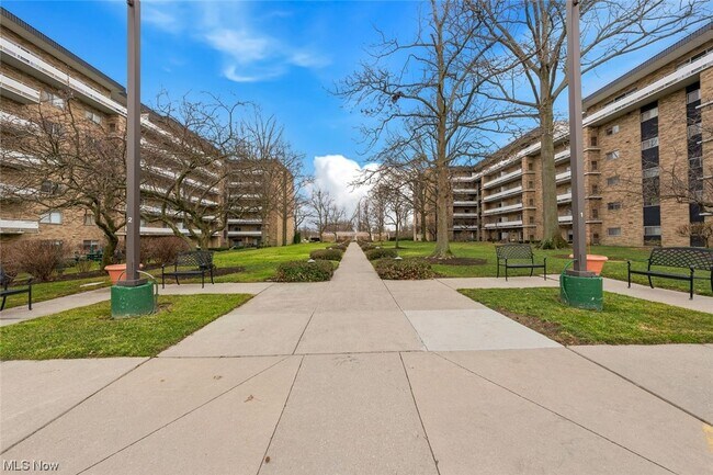 Photo - 2202 Acacia Park Dr Unidad 2605