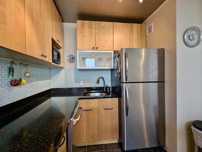 Photo - 319 Barrow St Unit 6B