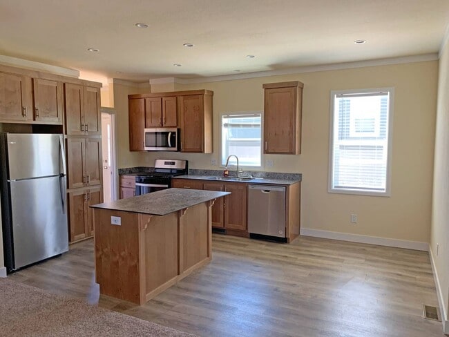 Photo - 6656 Pentz Rd