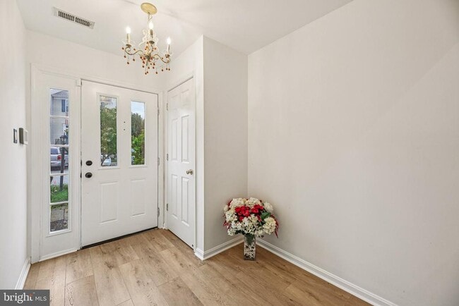 Photo - 633 Baystone Ct