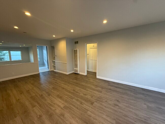1222 McClellan Dr