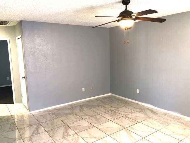 Photo - 1341 Oahu St