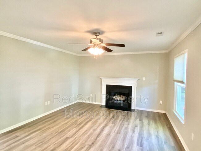 Photo - 429 Bryan Ct