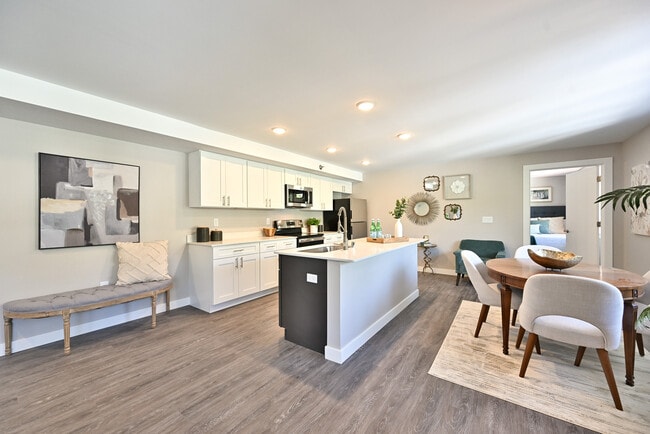 2 bedroom, 2 bathroom unit