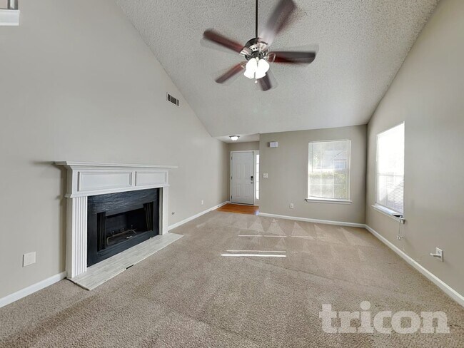 Photo - 4265 Reserve Hill Crossing