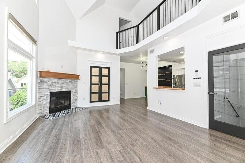 Photo - 118 W Reservoir Ave