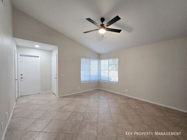 Photo - 908 Coral Isle Way