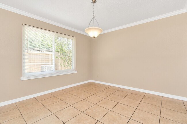 Photo - 15616 Weldon Dr Unidad True
