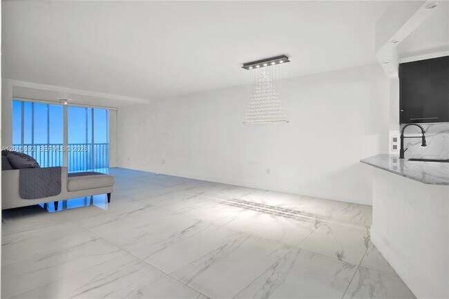 Photo - 1750 NE 191st St Unit 710-2