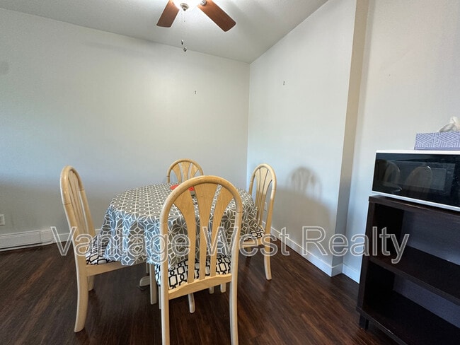 Photo - 3160-3160 De Montreuil Ct