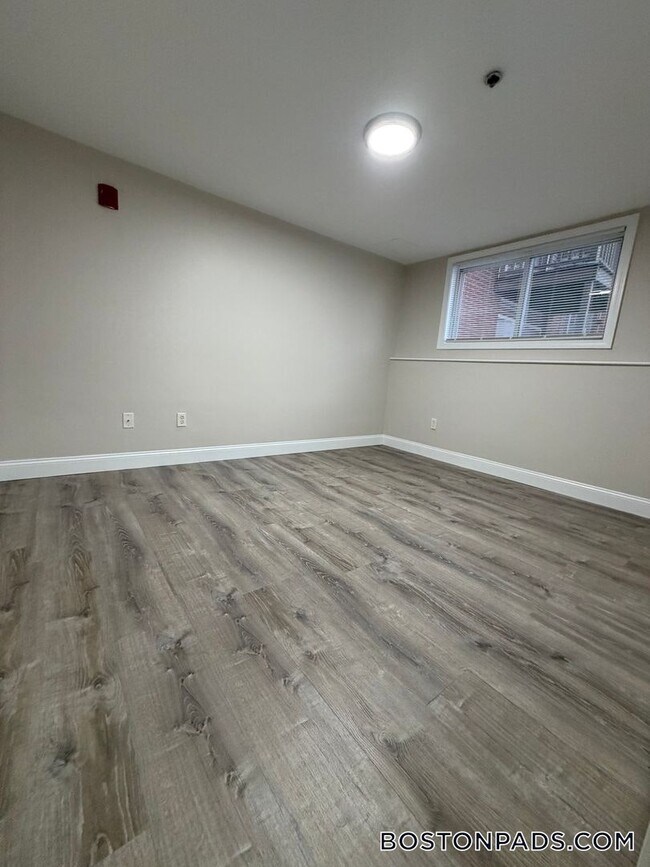 Photo - 144 Stevens St Unit 3