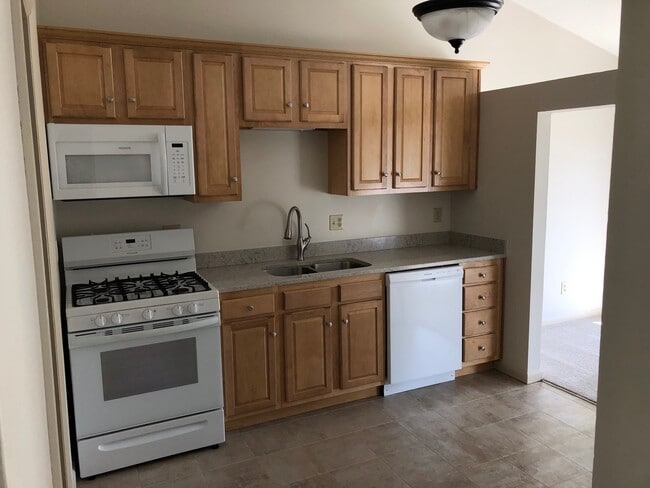 Photo - 8657 S Akins Rd