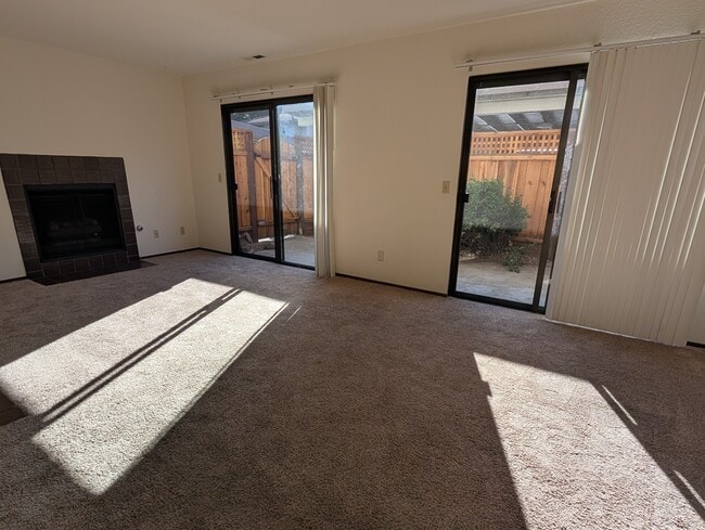 Building Photo - 155 Torrey Pine Ter Unit Torrey larger DOUBLE