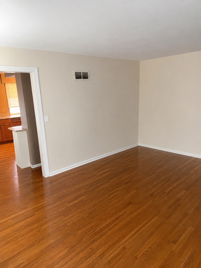 Photo - 6102 E 129 St Unit 1