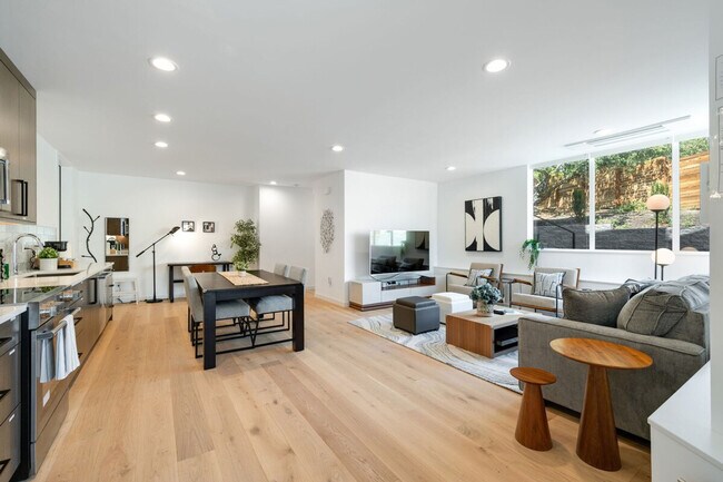 Photo - 5300 NE 67th St Apartment Unit ID1035923P