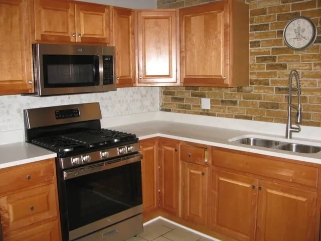 Photo - 8052 W Lyons St